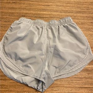 Nike Women’s Temp Running Shorts, size M, gray